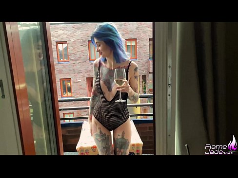 ❤️ Kæmpe pige suger med en sut og knepper lidenskabeligt under åben himmel Porn video at da.redgast4asset.ru